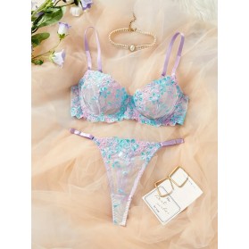 Ensemble soutien gorge brodé fleurs